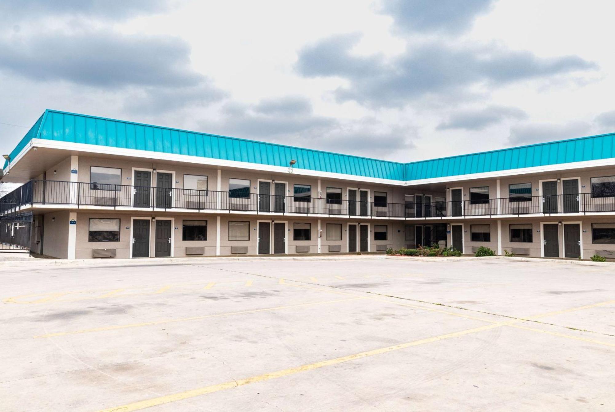 Days Inn By Wyndham N.W. Medical Center San Antonio Kültér fotó
