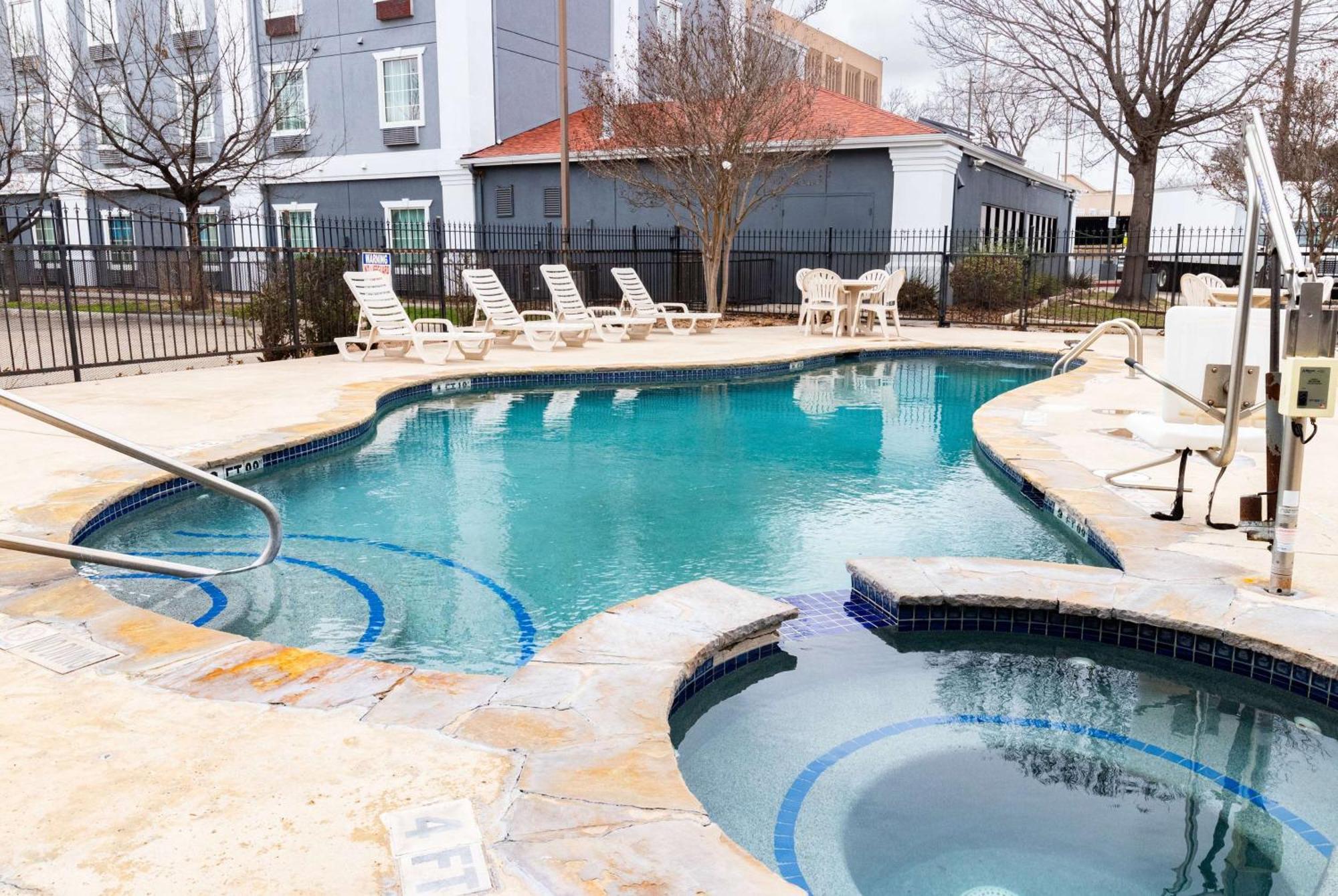 Days Inn By Wyndham N.W. Medical Center San Antonio Kültér fotó